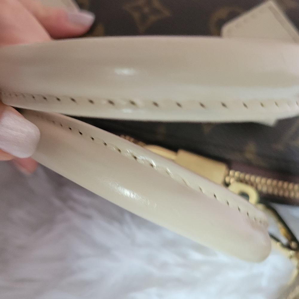 Louis Vuitton Monogram Canvas Alma Crossbody Bag with Cream Trim and Beige Strap - Picture 11 of 16